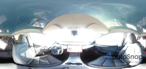 2025 Tesla Model Y z USA, uszkodzony, nr VIN 7SAYGDEE2SA363401